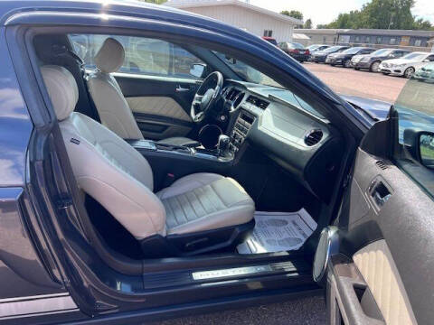 2012 Ford Mustang V6