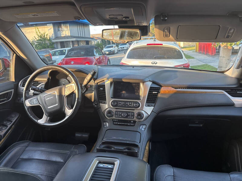 2017 GMC Yukon Denali