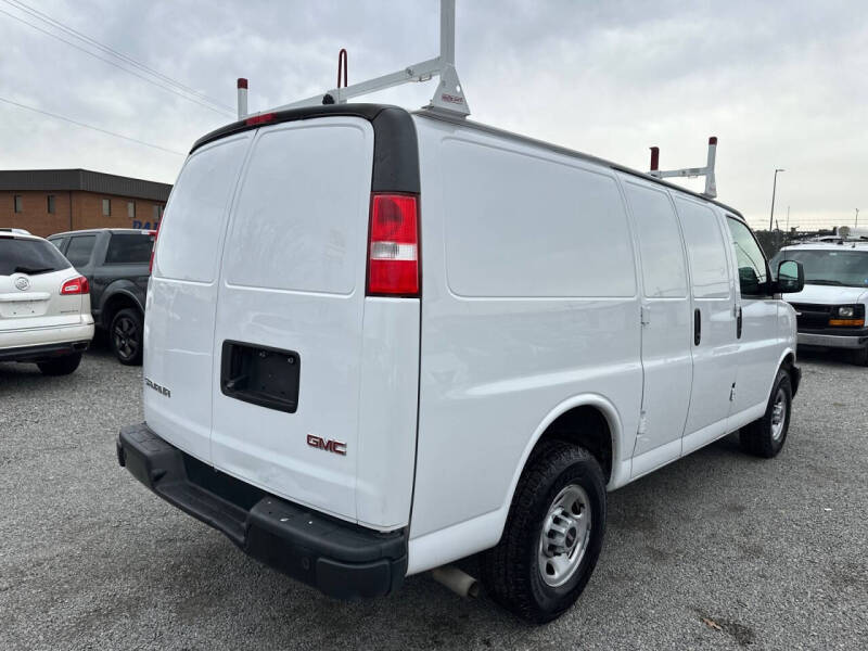 2023 GMC Savana 2500