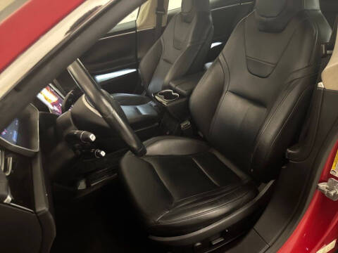 2015 Tesla Model S 70D