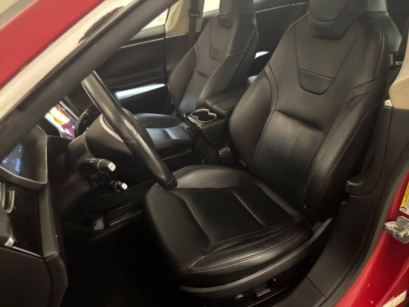 2015 Tesla Model S 70D