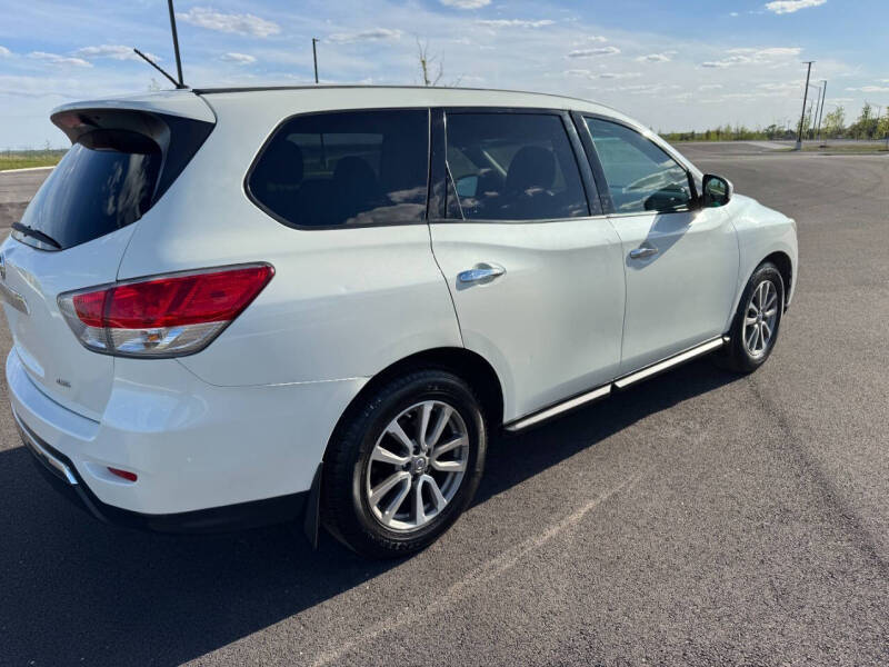 2015 Nissan Pathfinder S