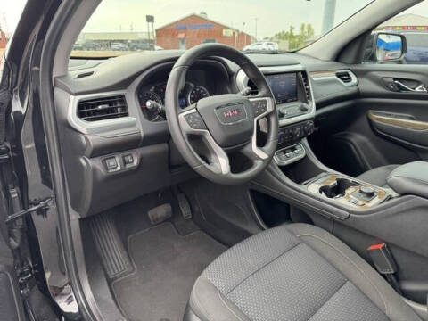 2022 GMC Acadia SLE
