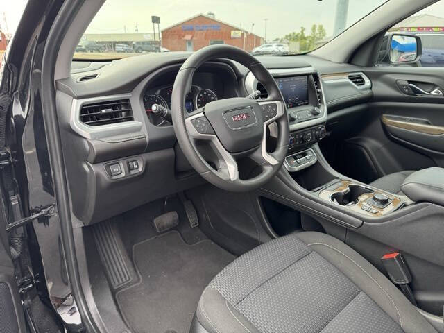 2022 GMC Acadia SLE