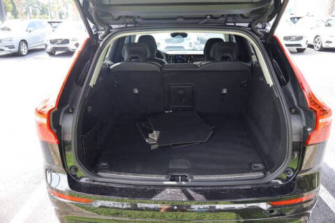 2022 Volvo XC60 B5 Momentum