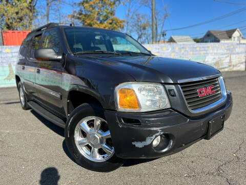 2005 GMC Envoy XL for sale at Illinois Auto Sales in Paterson NJ