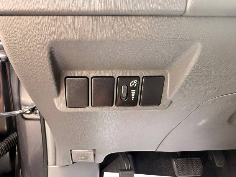 2013 Toyota Prius v Two