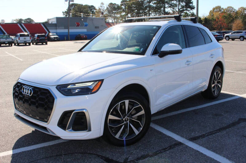 2022 Audi Q5 Premium Plus's photo