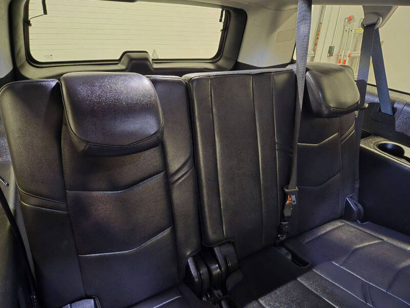 2018 Cadillac Escalade ESV Luxury