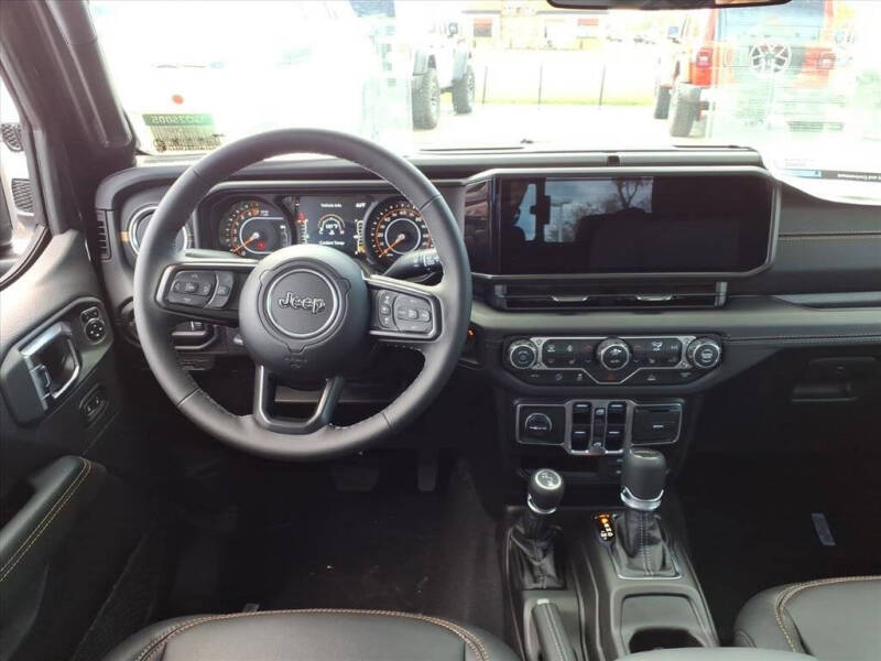 2025 Jeep Gladiator High Tide