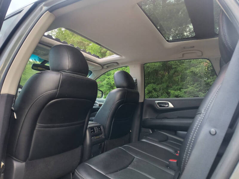 2016 Nissan Pathfinder Platinum