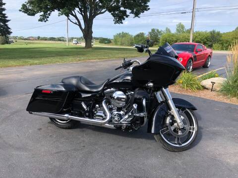 2015 Harley-Davidson FLTRXS for sale at Fox Valley Motorworks in Lake In The Hills IL