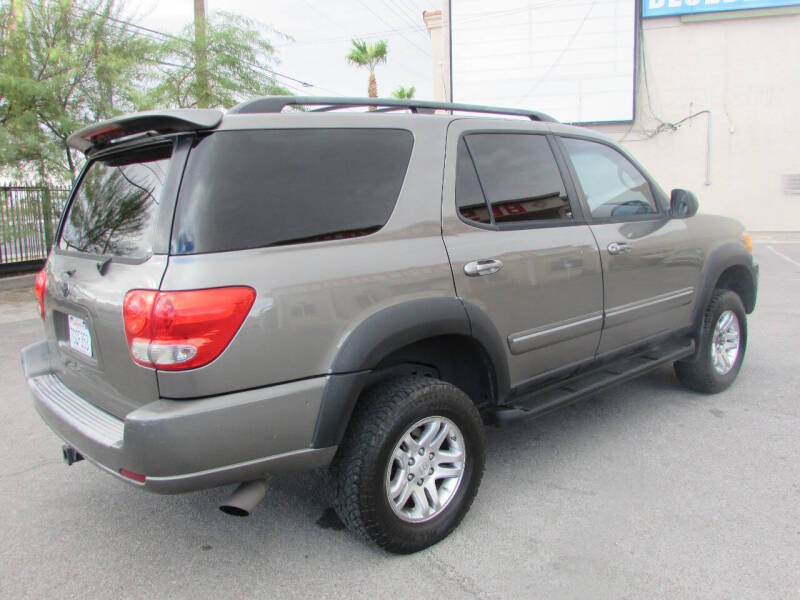 2006 Toyota Sequoia Limited photo 3