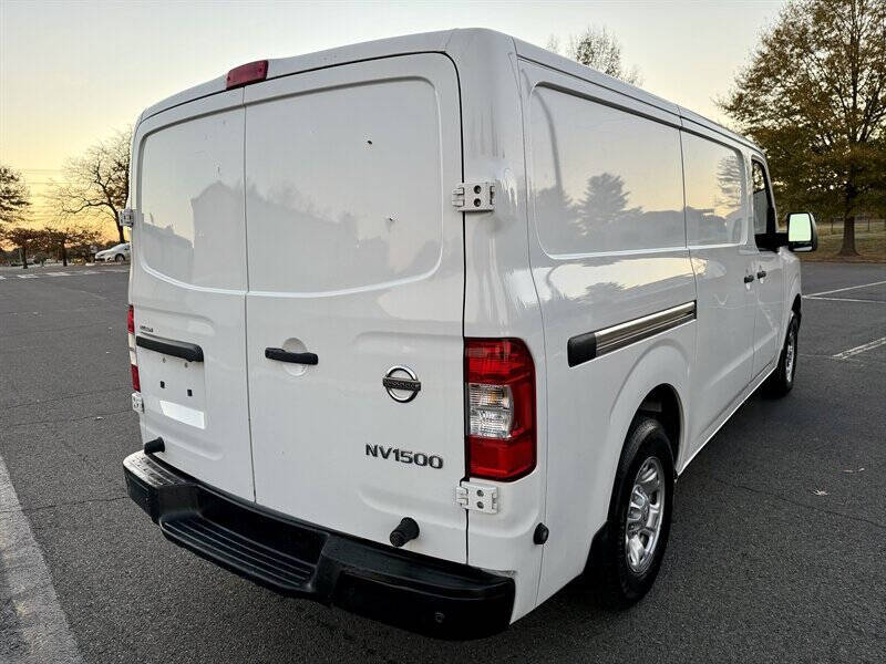 2018 Nissan NV 1500 SV