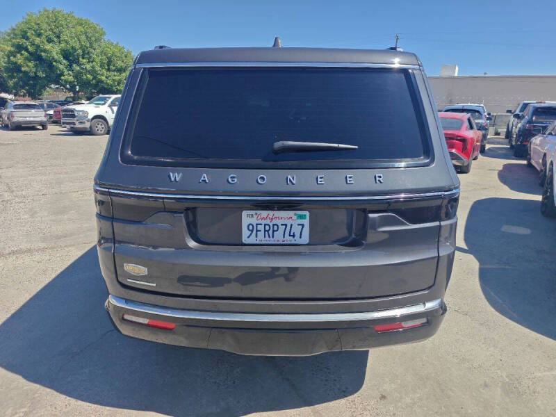2023 Jeep Wagoneer