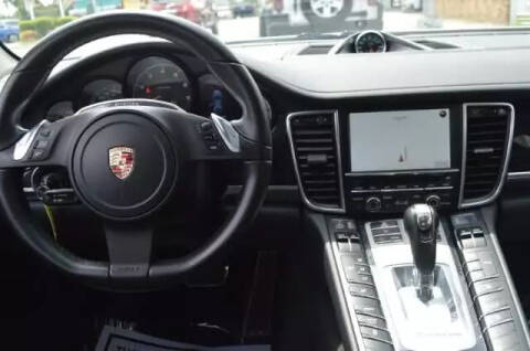 2011 Porsche Panamera 4