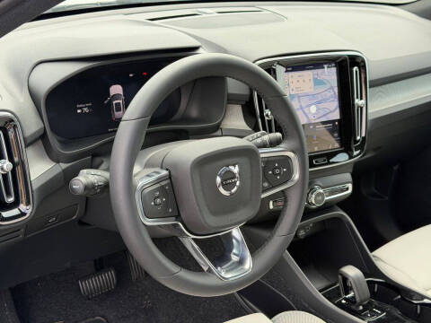 2026 Volvo EX40 Plus