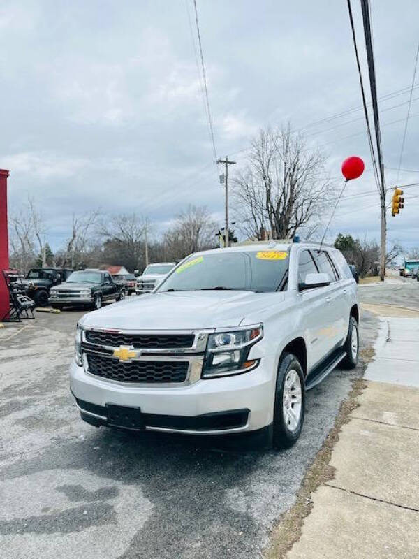 2017 Chevrolet Tahoe for sale at RIVERSIDE CUSTOM AUTOMOTIVE in Mc Minnville TN
