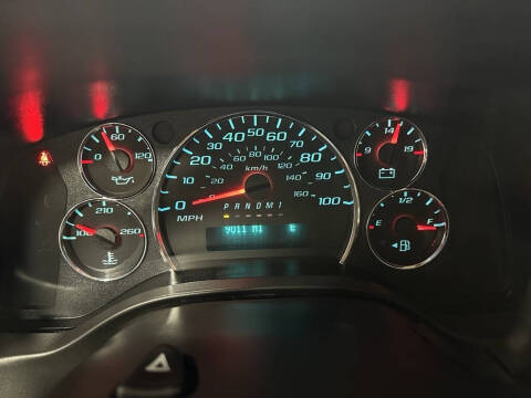 2025 Chevrolet Express LT 3500