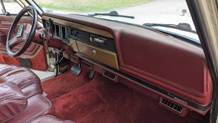 1986 Jeep Wagoneer