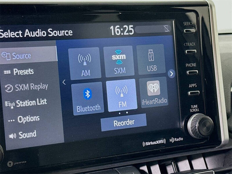 2019 Toyota RAV4 Hybrid XSE