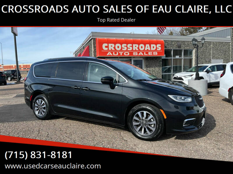 2021 Chrysler Pacifica for sale at CROSSROADS AUTO SALES OF EAU CLAIRE, LLC in Eau Claire WI