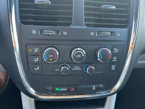 2019 Dodge Grand Caravan SXT 35th Anniversary Edition