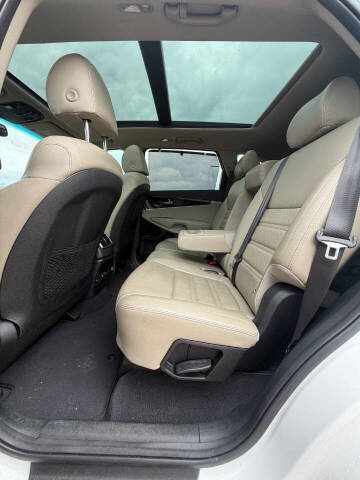 2019 Kia Sorento EX V6