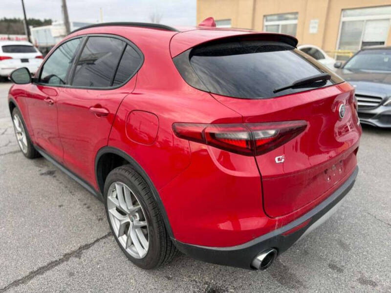 2018 Alfa Romeo Stelvio Sport