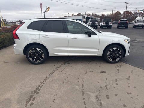 2026 Volvo XC60 B5 Plus