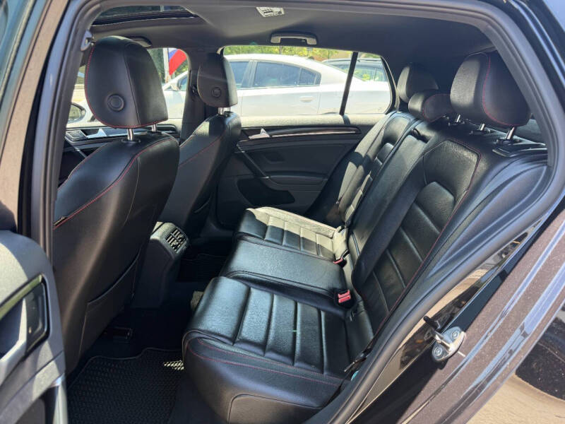 2016 Volkswagen Golf GTI SE
