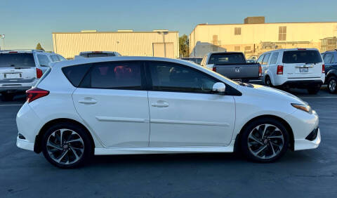 2016 Scion iM
