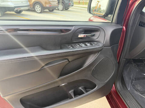 2017 Dodge Grand Caravan SE Plus