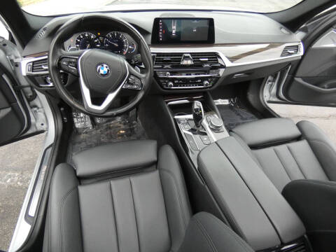 2019 BMW 5 Series 530i