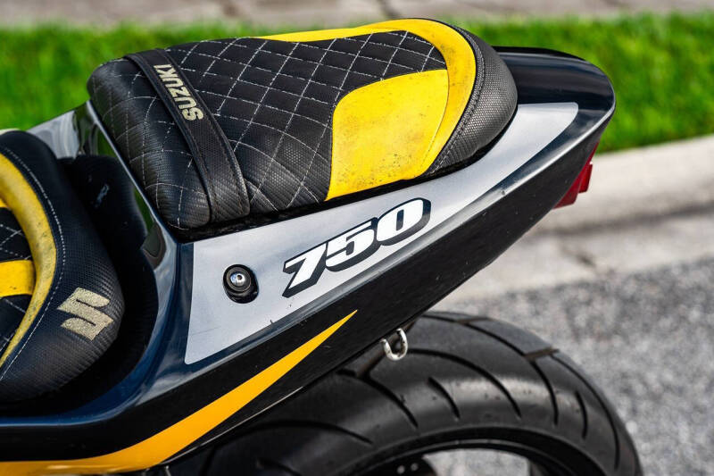 2001 Suzuki GSX-R750