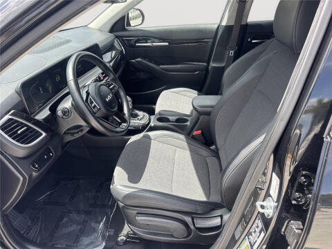 2025 Kia Seltos S
