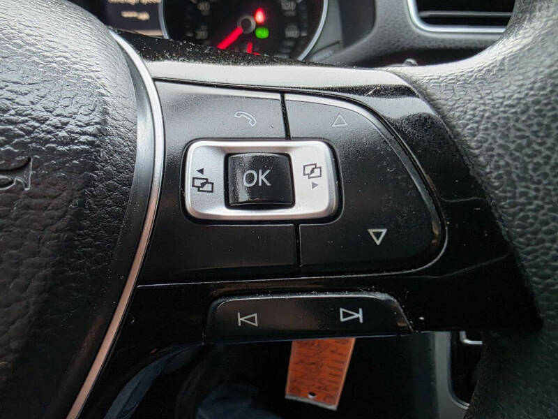 2016 Volkswagen Passat 1.8T S