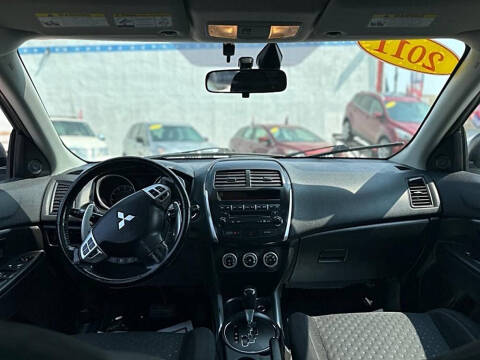 2011 Mitsubishi Outlander Sport SE