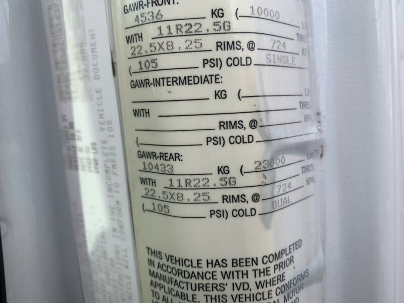 2012 Freightliner M2 106