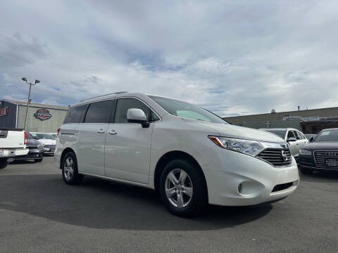 2017 Nissan Quest SV
