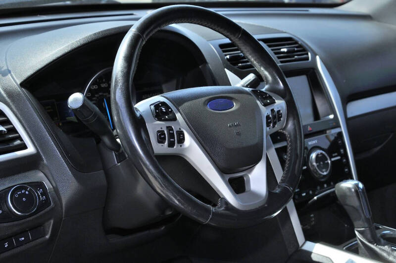2013 Ford Explorer Sport