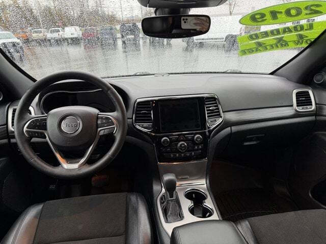 2019 Jeep Grand Cherokee Laredo