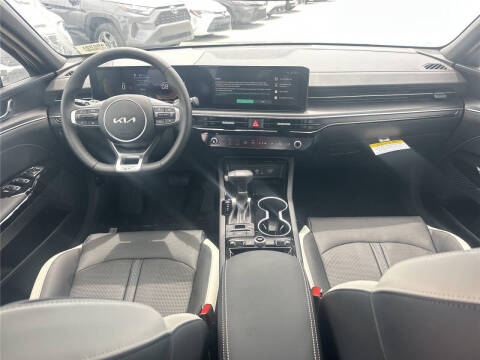 2026 Kia K5