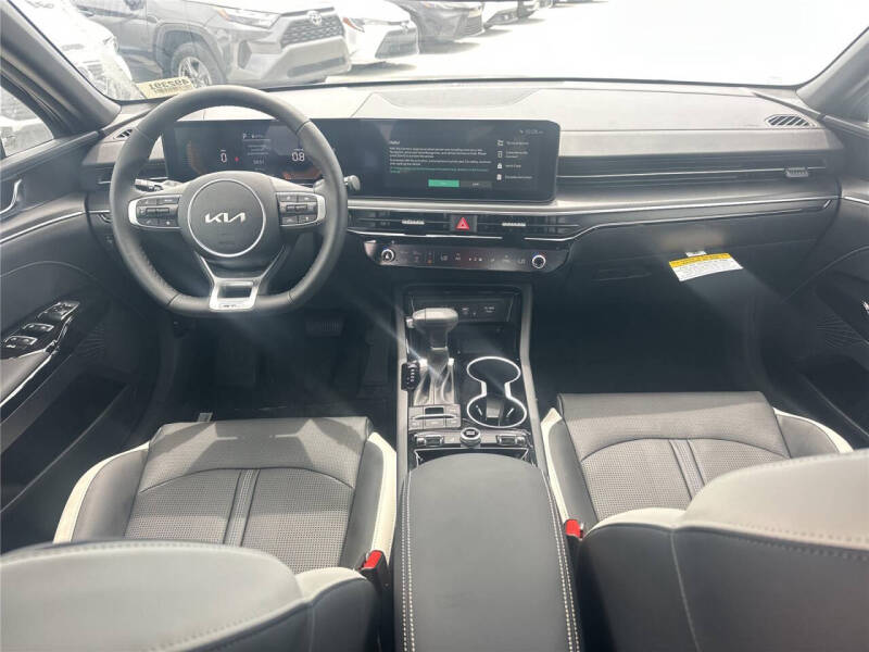 2026 Kia K5