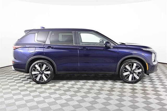 2026 Mitsubishi Outlander SE