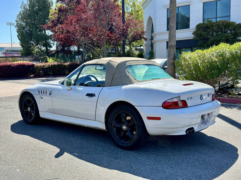 2002 BMW Z3 2.5i