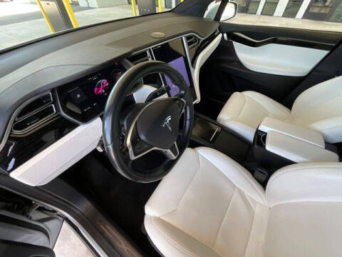 2017 Tesla Model X 75D