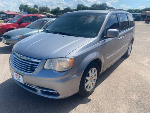 2014 Chrysler Town and Country for sale at J & D Auto Sales in Cairo NE