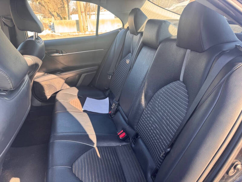 2019 Toyota Camry SE