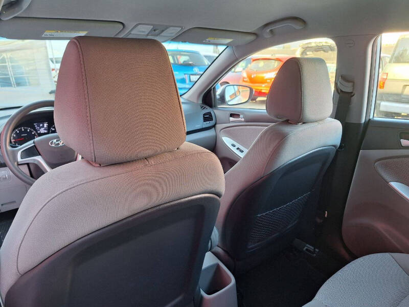 2013 Hyundai Accent GS
